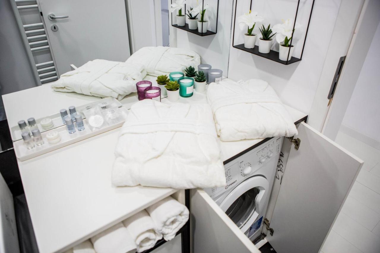 Cosy Elfs Crib 1, ,free Parking, Self Check In And Check Out, By Elf Appartement Voluntari